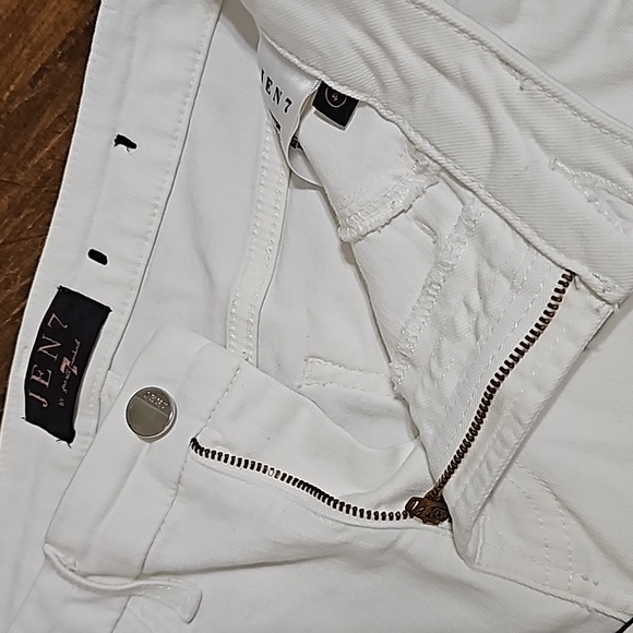 JEN7 White Skinny Jeans - Picture 12 of 13